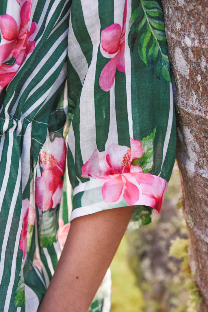 Cinch on Shirt - Hibis-Kiss