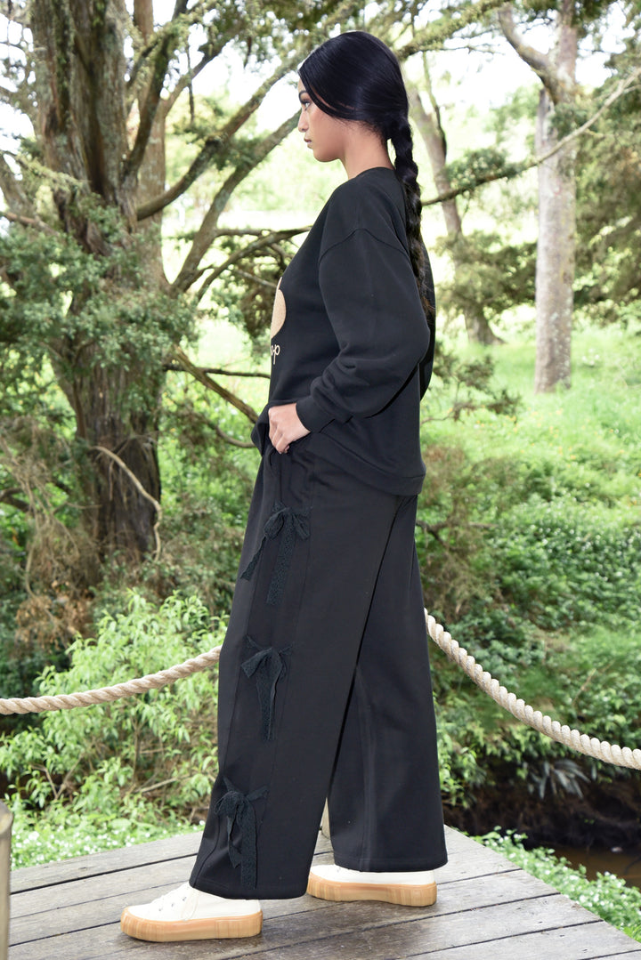 On The Right Track Trackpant - Black