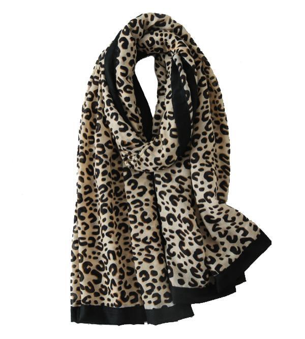 Noosa Living Classic Leopard Scarf