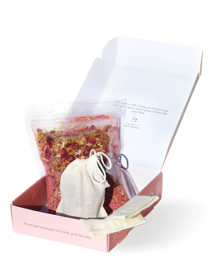 Blushing Bath Tea