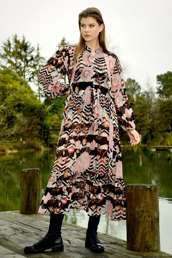 Just One Thing Dress - Floral Line