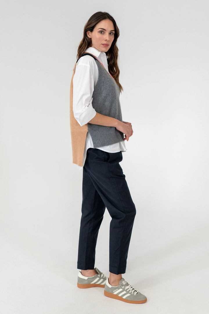 Sevilla Vest - Charcoal Multi