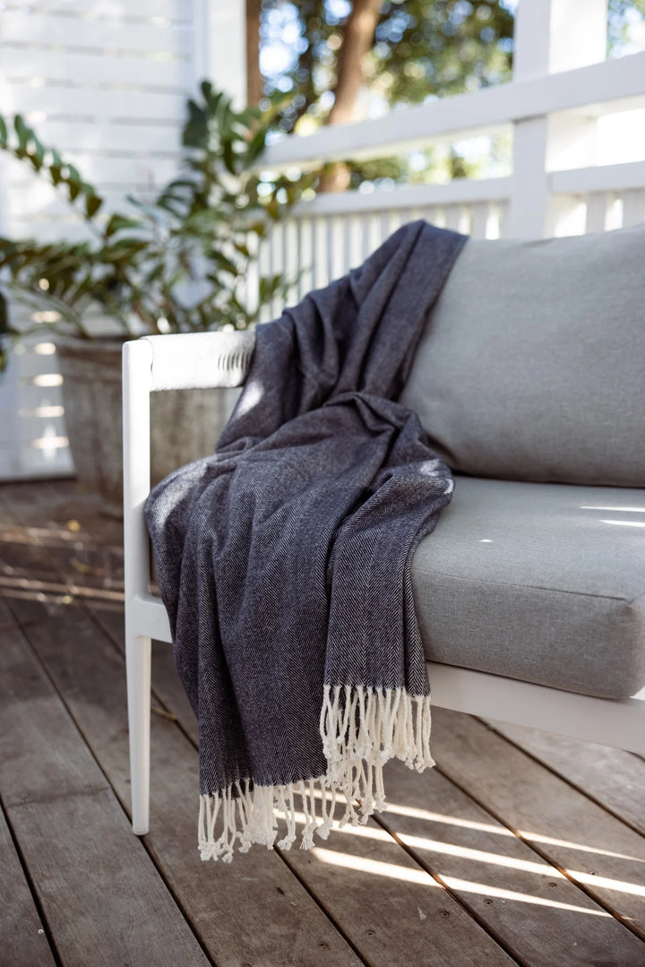 Herringbone Throw - Onyx
