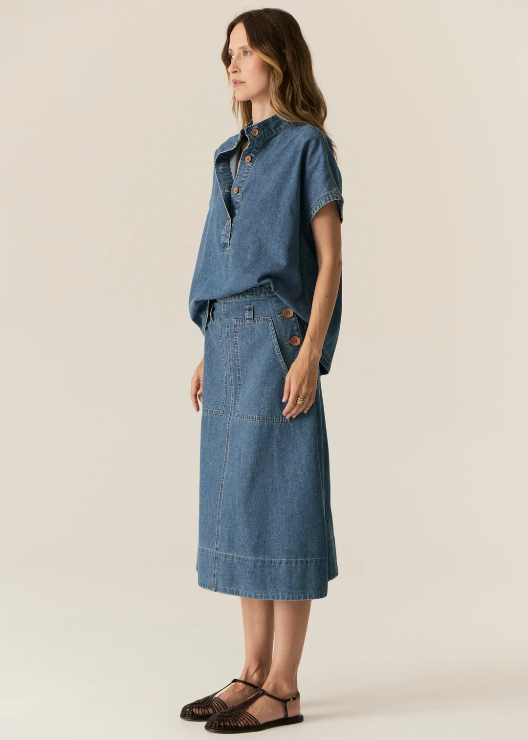 Pol Clothing Carsen Skirt Light Wash