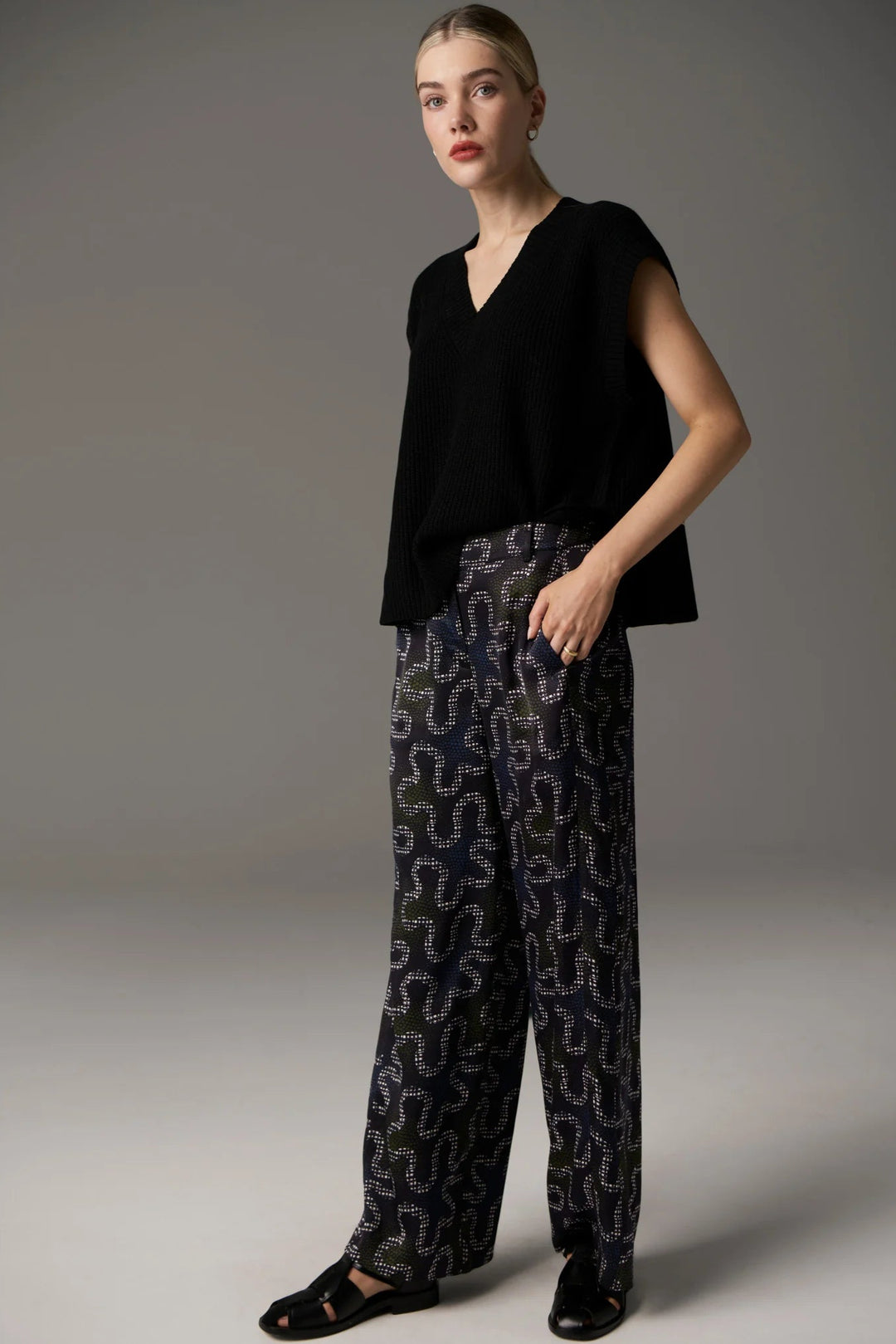 Mehr Vest - Black