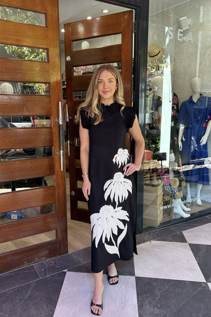Three-Mendous Blooms Dress - Black
