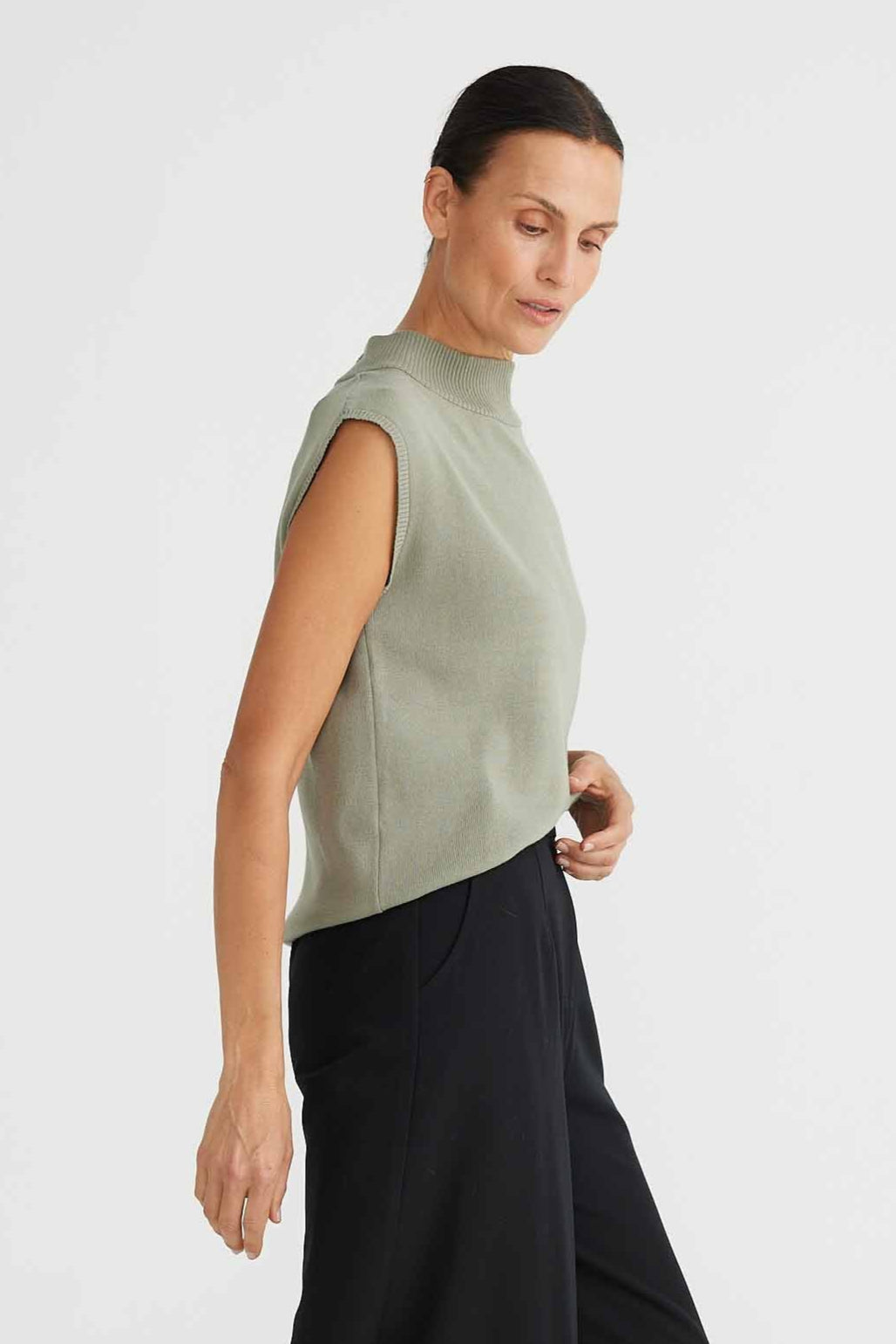 Maxine Sleeveless Top - Moss