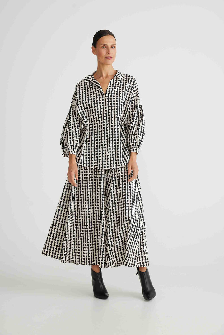 Duchess Shirt - Black + White Scallop