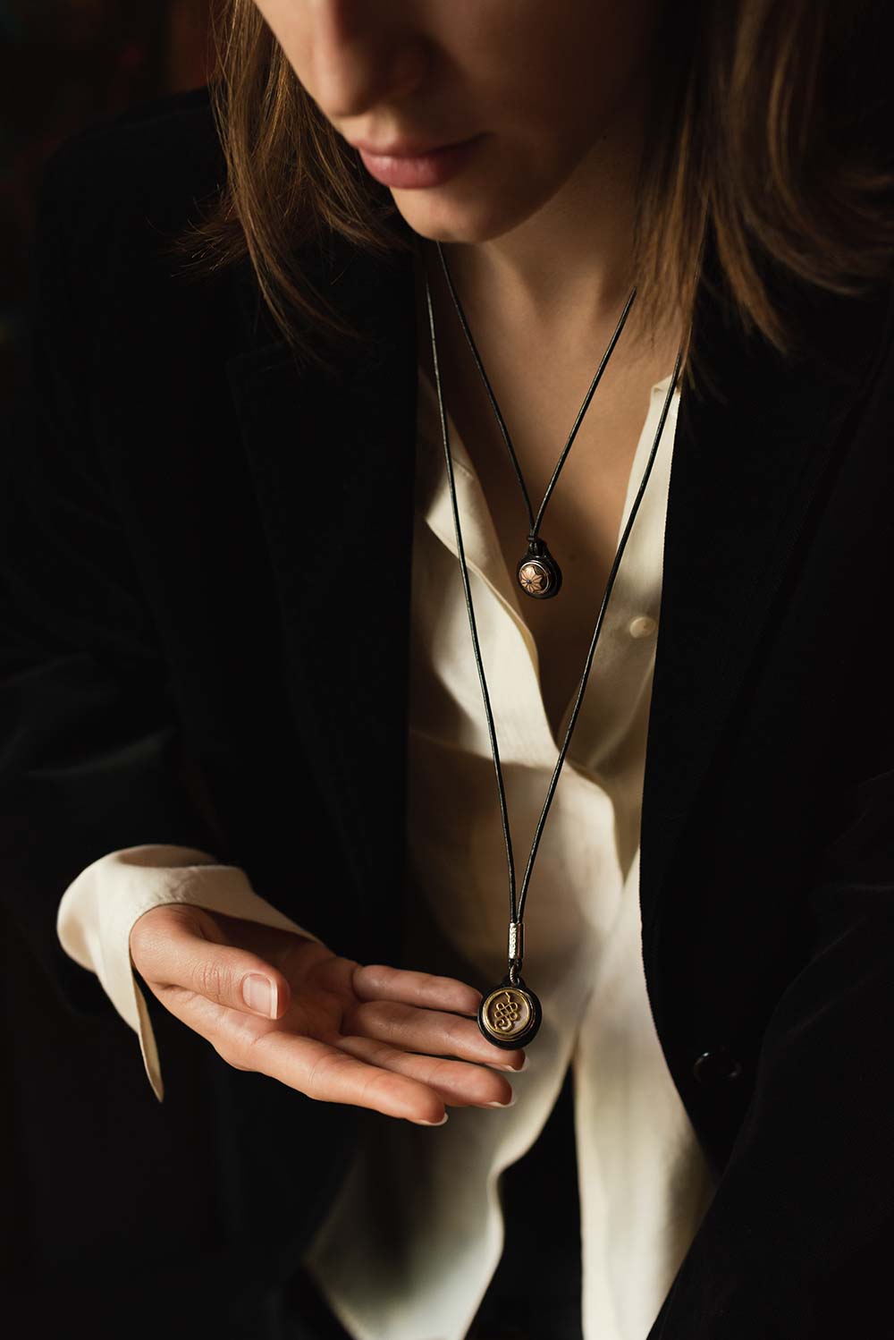 Sol Petite Leather Necklace - Mid Brown