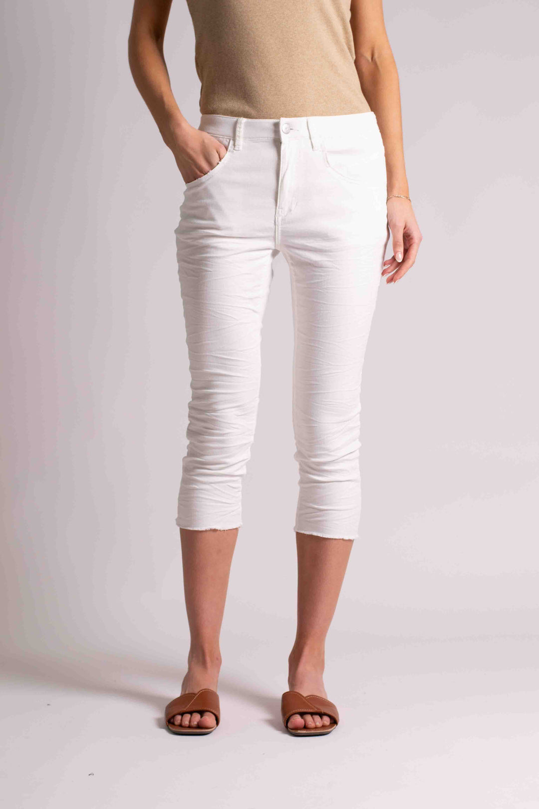 Jiji 7/8 Solid Snow White Jean Jiji 7/8 Solid Snow White Jean