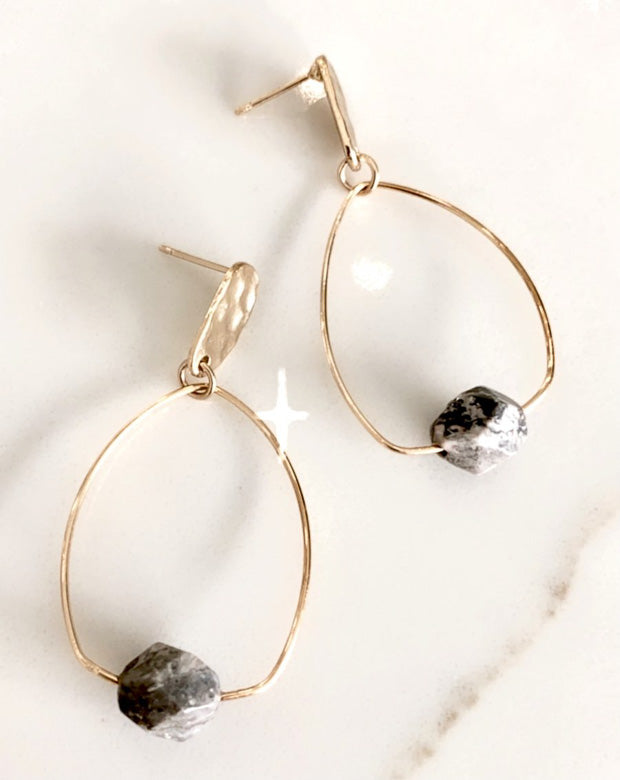 Noosa Living Elle Earrings - Smokey Grey